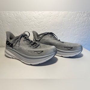 Hoka Clifton 9 Harbor Mist/Black Running Sneaker